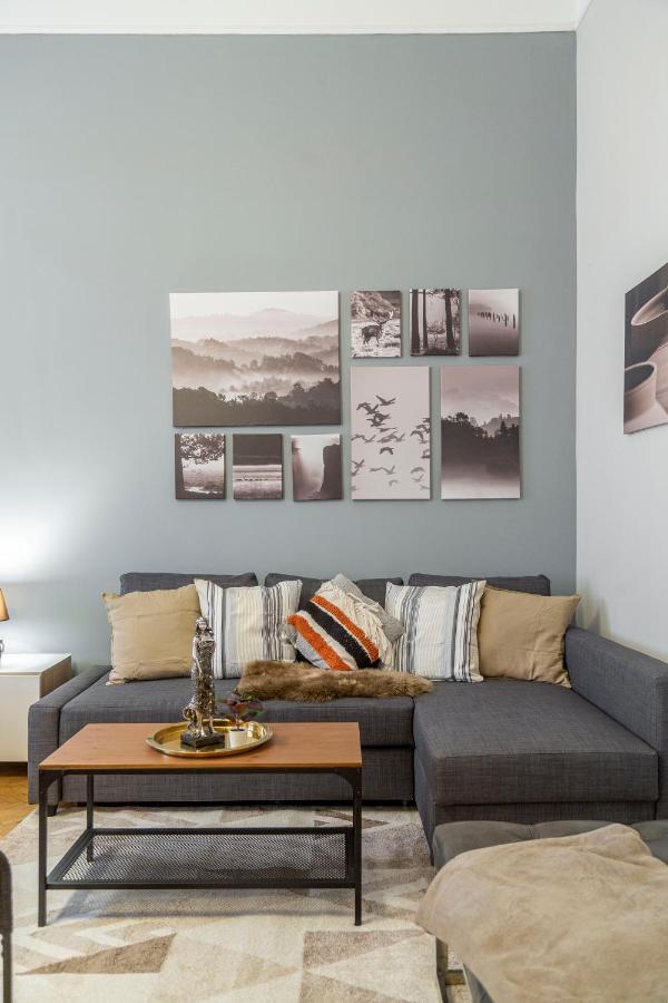 Spacious & Cozy Downtown Apartment With Balcony Budapest Luaran gambar